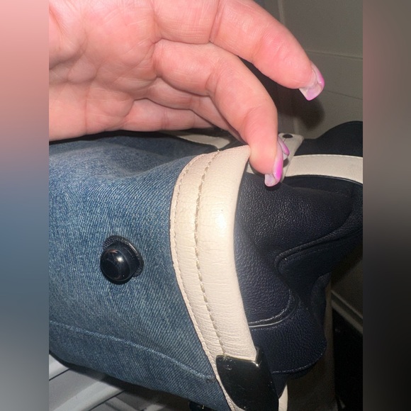 Coach Denim Swagger Carryall! - Picture 9 of 14